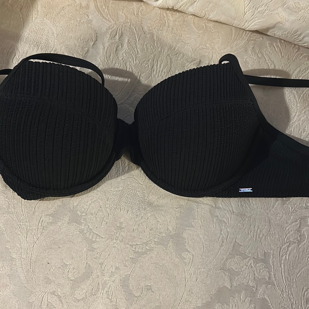 Victoria secret bikini top